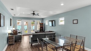 Casa, diversos llits, pati, vistes al jardí (Sunset by the Sea) | Servei de restauració