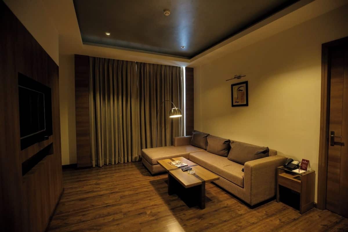 Luxury Double Room | Living area