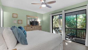 Townhouse, flere senger, balkong, hageutsikt (Cassine Gardens 184) | 2 soverom, individuelt dekorert og individuelt innredet