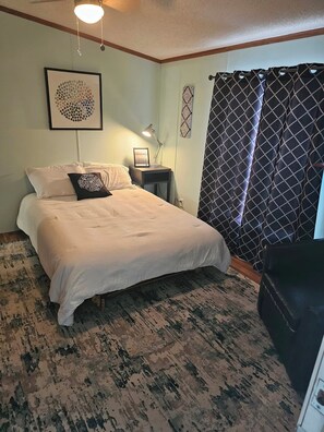 3 soverom, strykejern/-brett, wi-fi og sengetøy