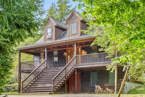 House, 4 Bedrooms | Exterior - The Getaway 4 Bedroom Home (Pittsfield)