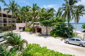 Condo, 2 Bedrooms | Exterior