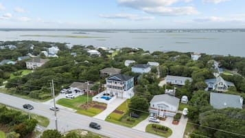 House, 4 Bedrooms | Exterior