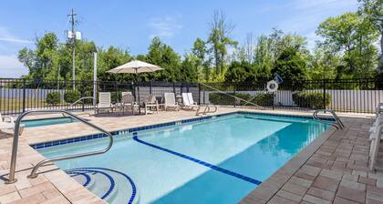 Jesup Inn & Suites