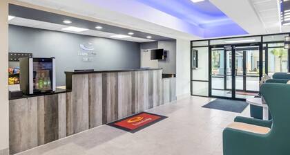 Jesup Inn & Suites