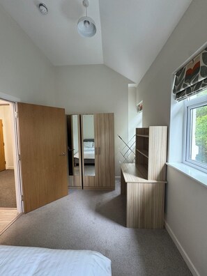 Apartment, 1 Bedroom | Free WiFi