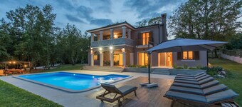 Modern Villa Anima with swimming pool