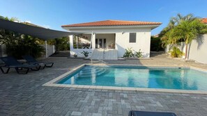 Pool - Kas Haddock, Brakkeput Abou, Beautiful, newly renovated, house with private pool and complete privac... (Jan Thiel)