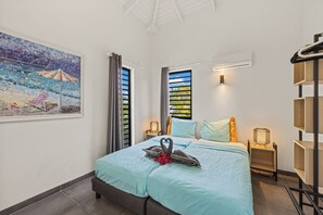 3 bedrooms, iron/ironing board, WiFi - Villa Color Breeze, Bottelier, Colorful villa, max 6 people, with private pool and a cozy lounge cor (Willemstad)