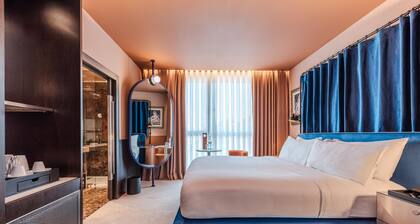 Cenica Porto Hotel, Curio Collection by Hilton