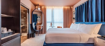 Cenica Porto Hotel, Curio Collection by Hilton