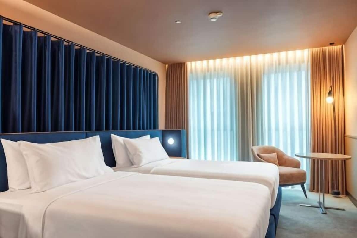 1 chambre, couette en duvet d'oie, minibar