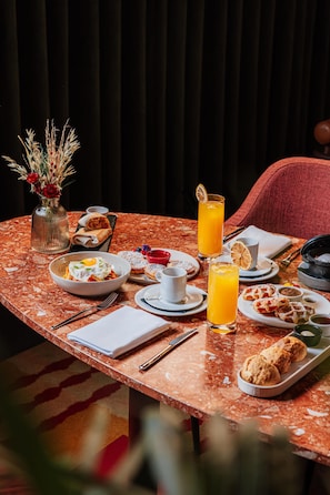 Restaurant - Cenica Porto Hotel, Curio Collection by Hilton (Porto)