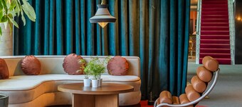 波多希爾頓格芮精選飯店