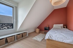 4 bedrooms