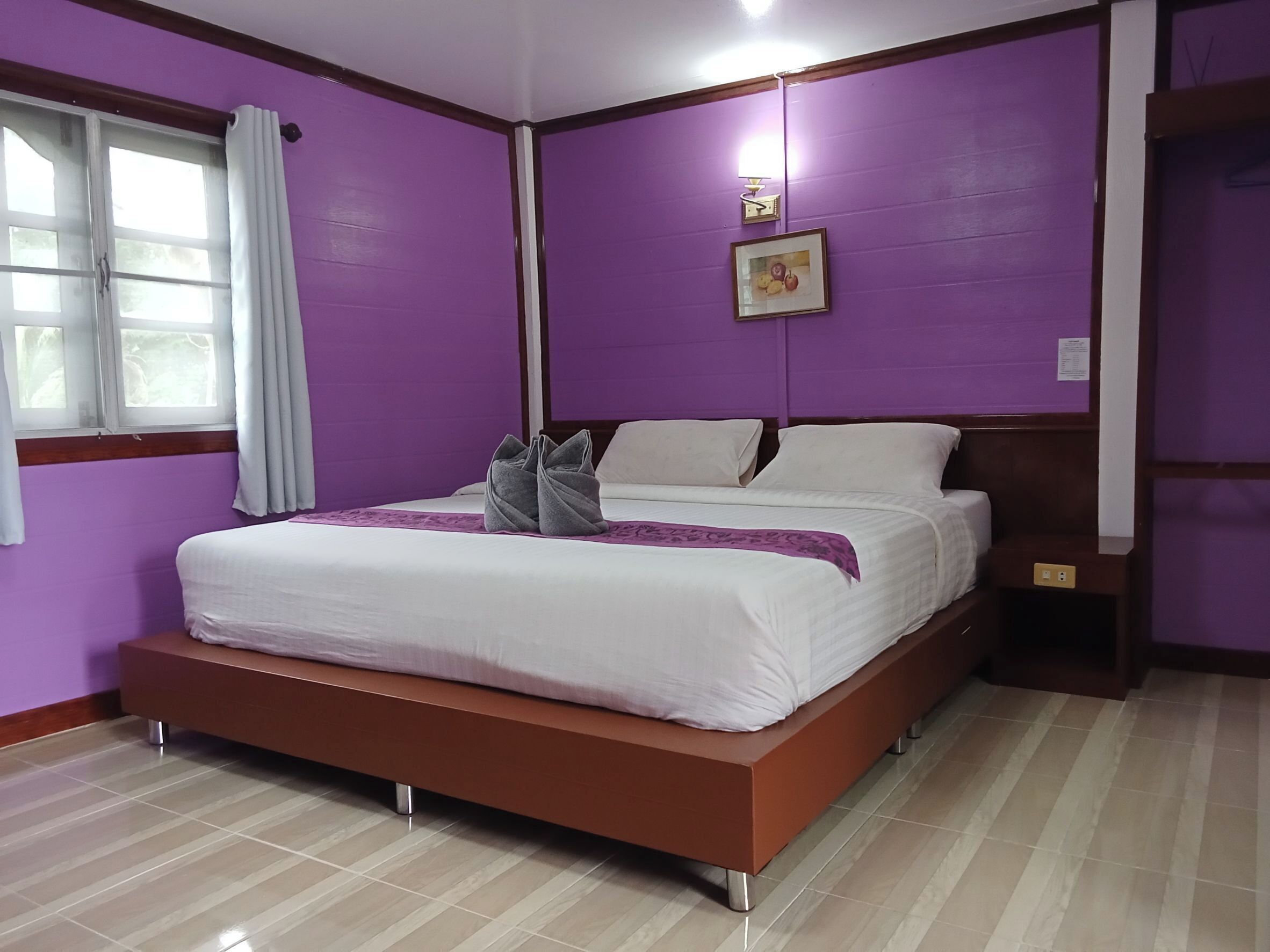 Standard Double Room, Balcony, Garden View | โต๊ะทำงาน, Wi-Fi ฟรี