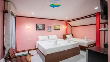 Standard Triple Room, Balcony, Garden View | Desk, free WiFi