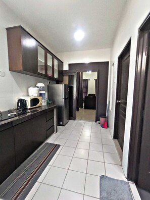 Family Villa, 4 Bedrooms | Private kitchen | Dining tables - KLIA AIRPORT HOMESTAY 9 (Sepang)