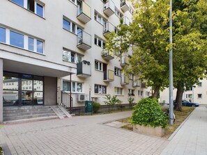 Property entrance - Beautiful Studio With Balcony by Renters (Warsaw)