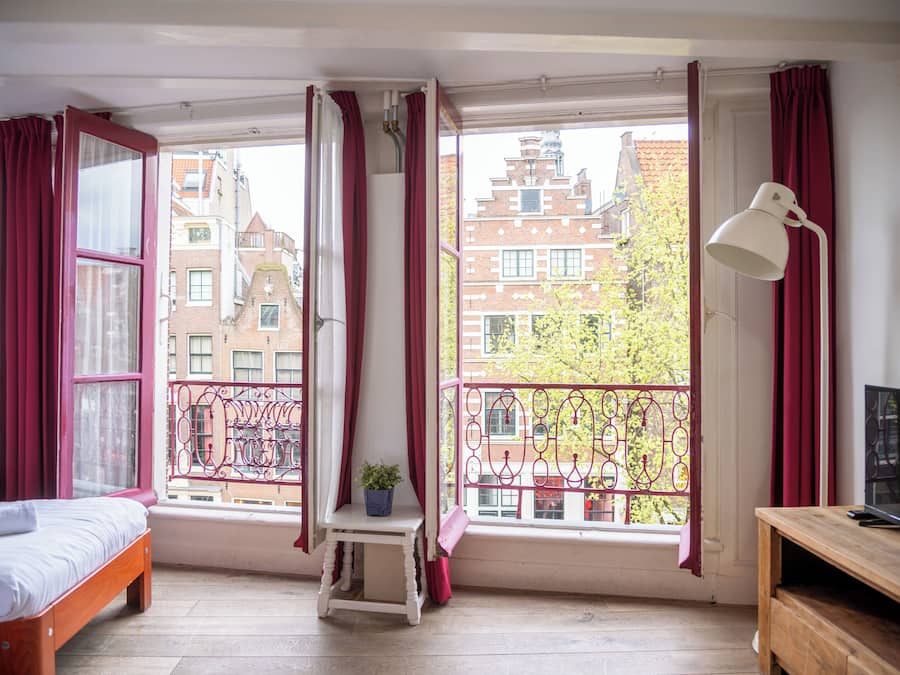 City Double Room | Minibar, laptop workspace, iron/ironing board, free WiFi