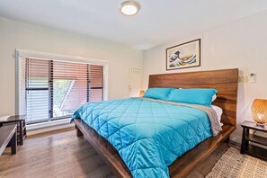 3 quartos, ferros/tábuas de passar roupa, berço de viagem