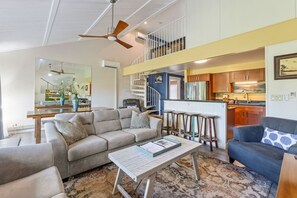 Smart TV, reproductor de DVD y libros 