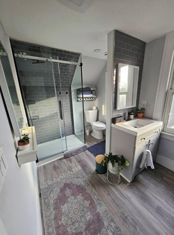 Towels, soap, toilet paper
