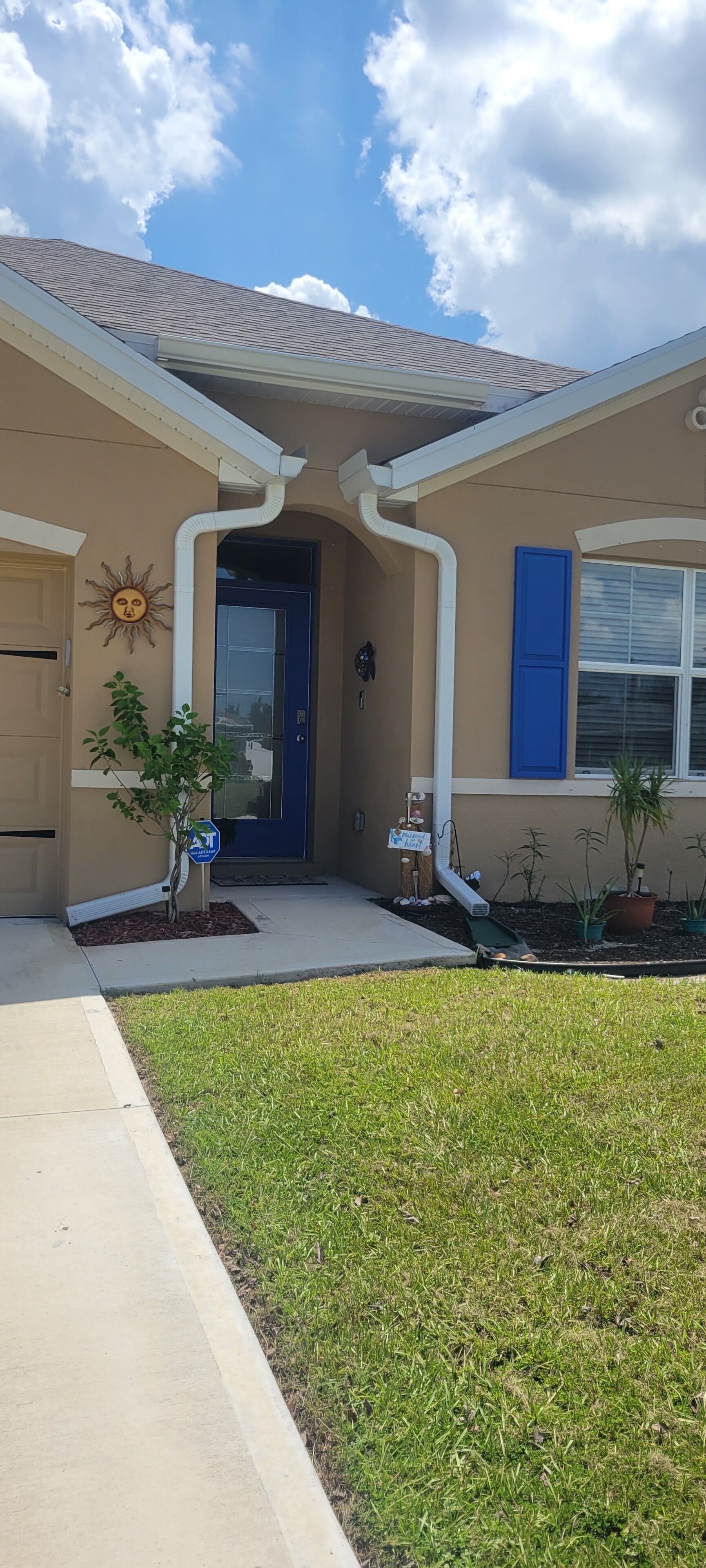 Mermaids Cove - Spacious retreat in Sebastian beach town.