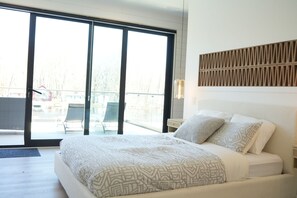 6 chambres, fer et planche à repasser, Wi-Fi, draps fournis
