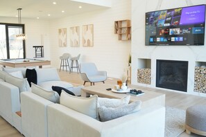 TV connectée, cheminée