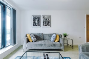 Living area - Quayview Oasis in Salford (Salford)