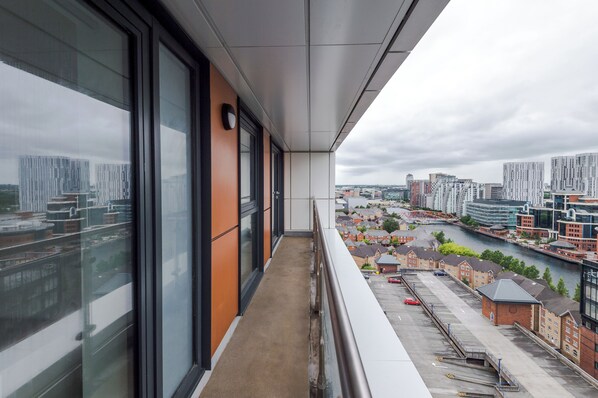 Apartment | Property grounds - Quayview Oasis in Salford (Salford)