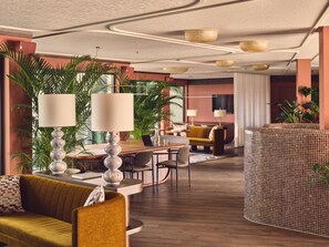 Apartment | 1 bedroom - Chic One-bedroom Apartment Near Stratford (London)