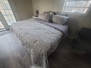 1 bedroom, iron/ironing board, travel cot, free WiFi - Charming cottage in marvelous Hammond with AC, WiFi (Hammond)