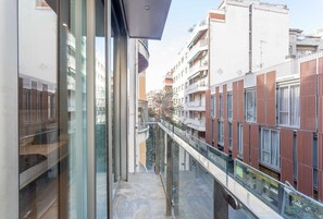 Basic Duplex, 2 Bedrooms, Non Smoking | Balcony view