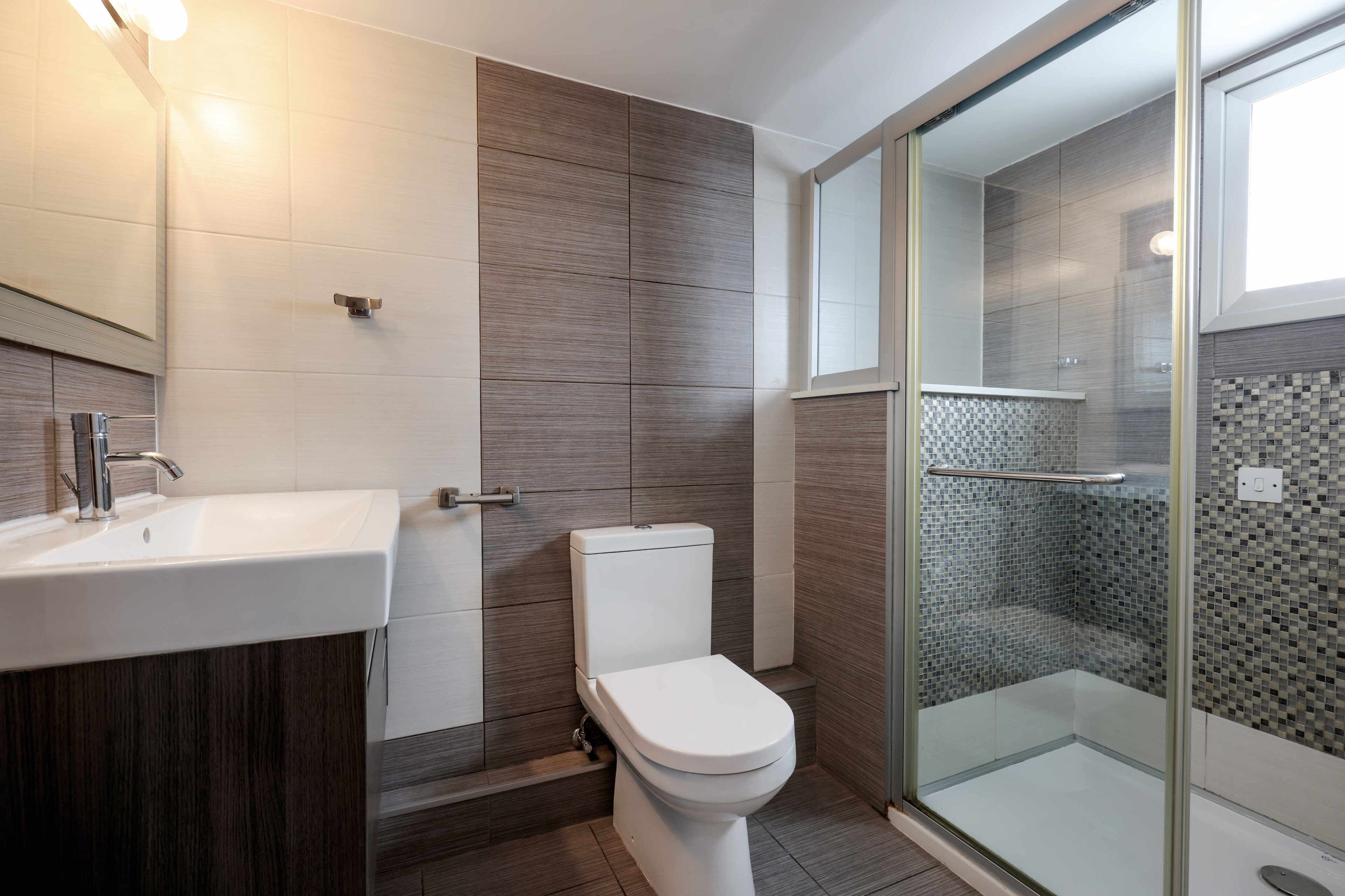 Luxury Apartment | Bathroom