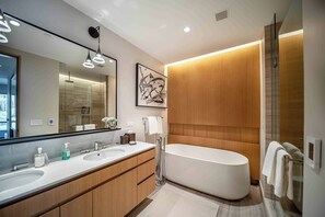 Hair dryer, towels - One Snowmass Residence Club 406 (Snowmass)