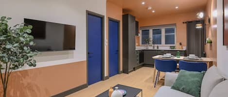 Téléviseur, bureau