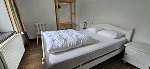 8 habitaciones y wifi gratis 