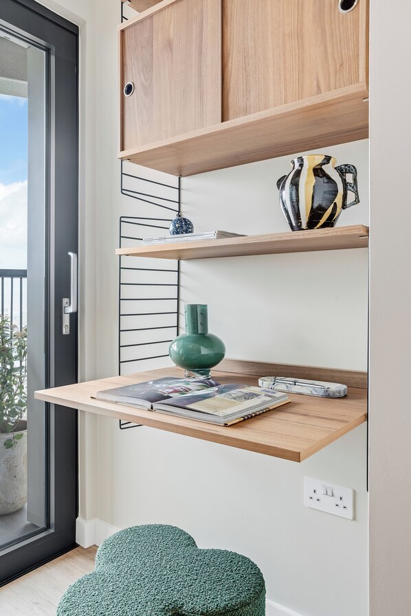 Interior - Riverstone Heights (London)