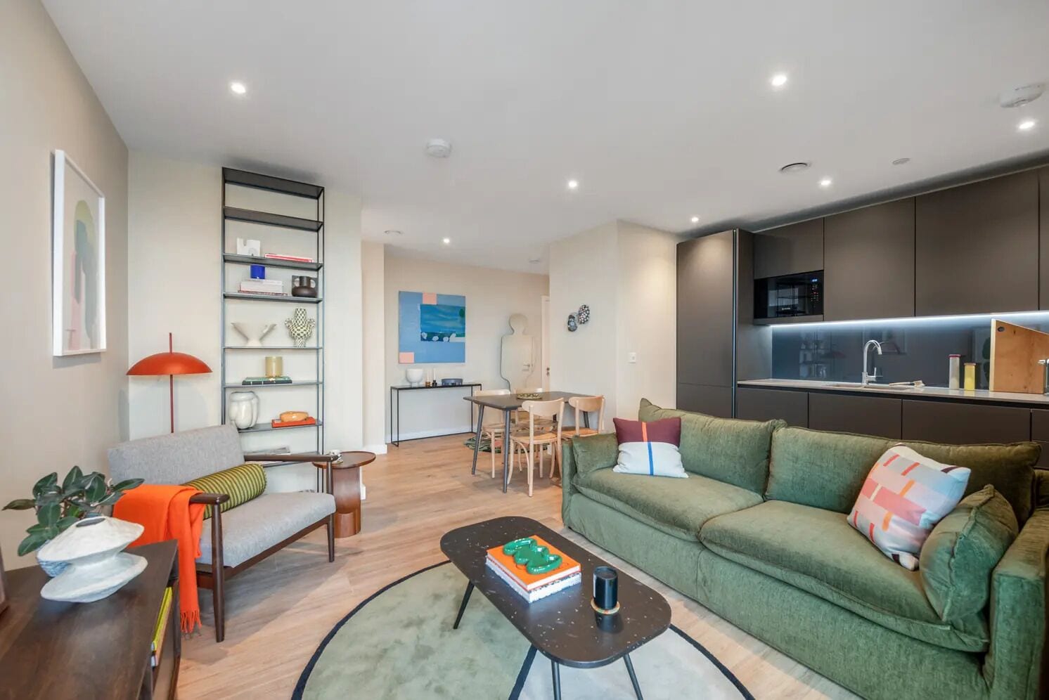 Apartamento Confort, 2 habitaciones, balcón, vistas al canal | Fachada del alojamiento