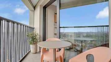 Comfort Apartment, 1 Bedroom, Balcony, Canal View | Balcony