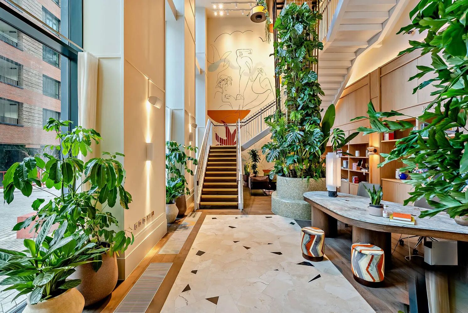 Comfort Apartment, 2 Bedrooms, Balcony, Canal View | Lobby