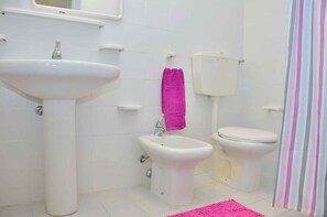 Bathroom - Holiday apartment with pool on the roof (Bibione)