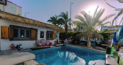 Villa With Pool BBQ Grill Garden Beduintent Sunbeds Jacuzzi