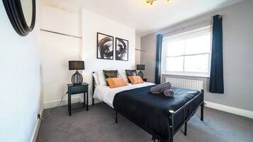 2 bedrooms, iron/ironing board, free WiFi, bed sheets