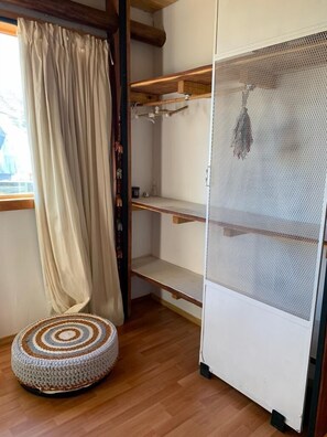 2 bedrooms, free WiFi