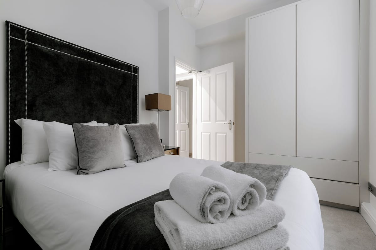 Departamento superior | 1 habitación y ropa de cama de alta calidad