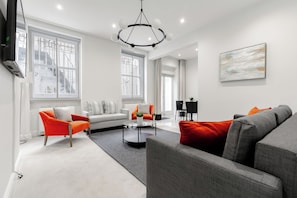 Luxury Apartment | Living area - Marylebone by Excel Apartments (London)