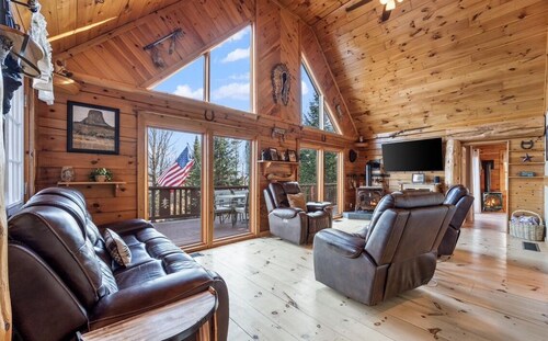 Tower Hill Lodge- Mtn View w/ Hot Tub